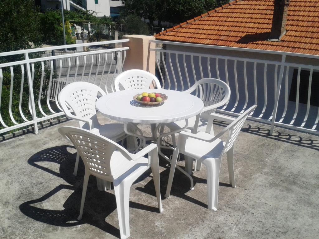 ביוגראד נה מורו Apartments Angela מראה חיצוני תמונה