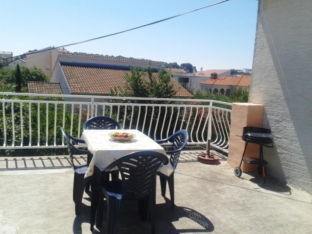 ביוגראד נה מורו Apartments Angela מראה חיצוני תמונה