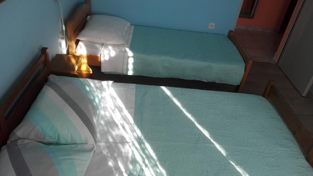 ביוגראד נה מורו Apartments Angela מראה חיצוני תמונה